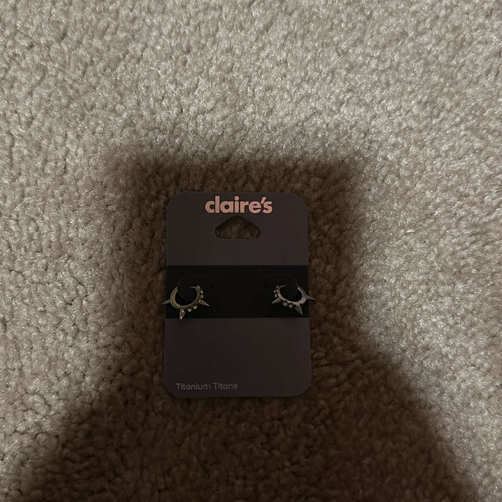 Cute earrings in the brand Claire’s